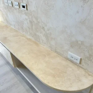 萊姆石塗裝｜淡琥珀斑駁